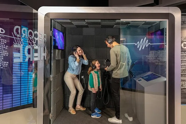 Los Angeles Skyspace Admission with Optional Skyslide - Image 5