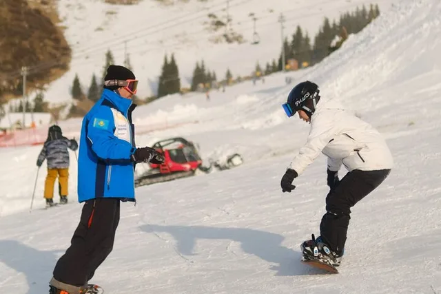 Almaty Medeu and Shymbulak Resort Tour - Image 4