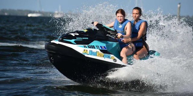 Miami Jet Ski Adventure in Biscayne Bay 1.5 hr - Image 6