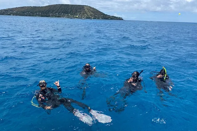 Honolulu Scuba Diving Two Shallow Reefs 3 hr - Image 2