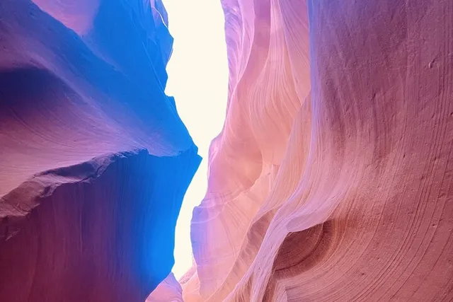 Las Vegas Antelope Canyon and Horseshoe Bend Tour - Image 4