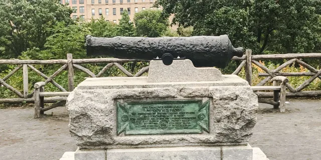 New York City Central Park Walking Tour - Image 6