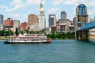 Cincinnati Historic Sightseeing Cruise thumbnail 6