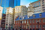 Boston Old Town Walking Tour and Harbor Cruise thumbnail 3