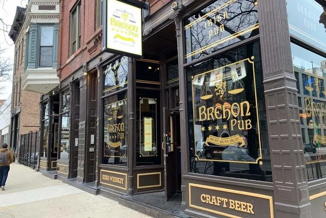 Chicago Historic Pub Walking Tour - Image 2