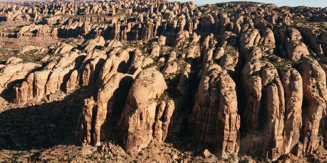Moab Helicopter Tour Over Arches and Canyons 20 min - Image 6