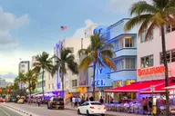 Miami Art Deco Tour with Wolfsonian Museum thumbnail 2