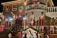 New York Dyker Heights Christmas Lights Tour thumbnail 4