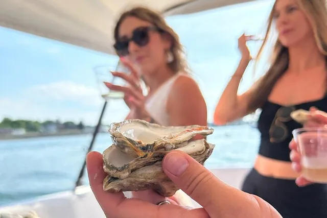 Portland Lighthouse Boat Cruise with Oysters & Prosecco - Image 6