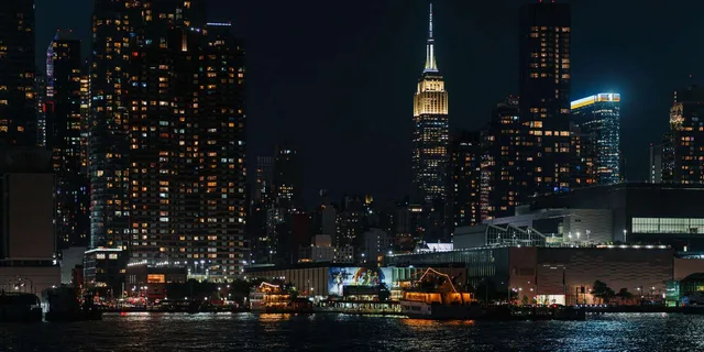 New York City Evening Cruise with Live DJ - Image 6