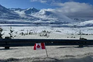 Skagway Emerald Lake Tour with Huskies thumbnail 6
