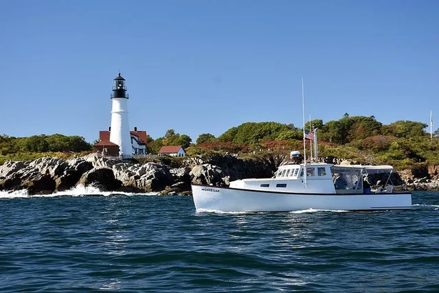 Portland Lobster Boat Cruise with Local Drinks 2 hr - Image 2