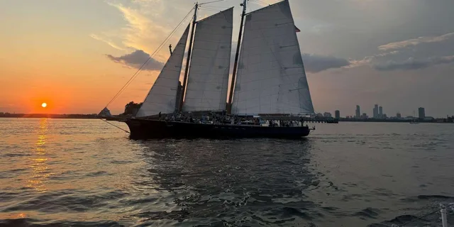 New York City Sunset Schooner Sail - Image 5