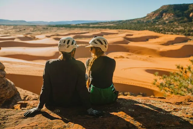 Coral Pink Sand Dunes UTV and Rappelling Adventure - Image 6