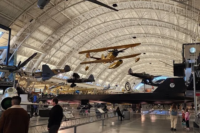 Washington, DC Air and Space Museum Transport - Image 1