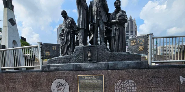 Detroit Historical Walking Tour - Image 5