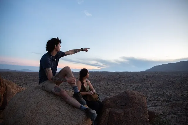Joshua Tree Small Group Tour and Hike - Image 3