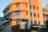 Miami Art Deco and South Beach Walking Tour thumbnail 2