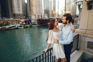 Chicago Walking Tour: Love Stories & Landmarks 2 hr thumbnail 1