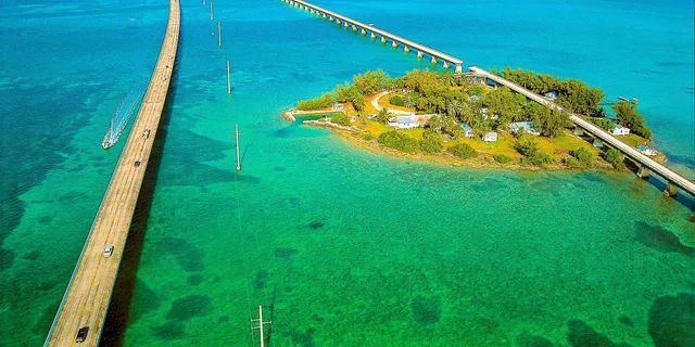 Miami Key West Shuttle Day Trip - Image 6