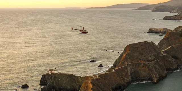 San Francisco Helicopter Tour Over Alcatraz - Image 3