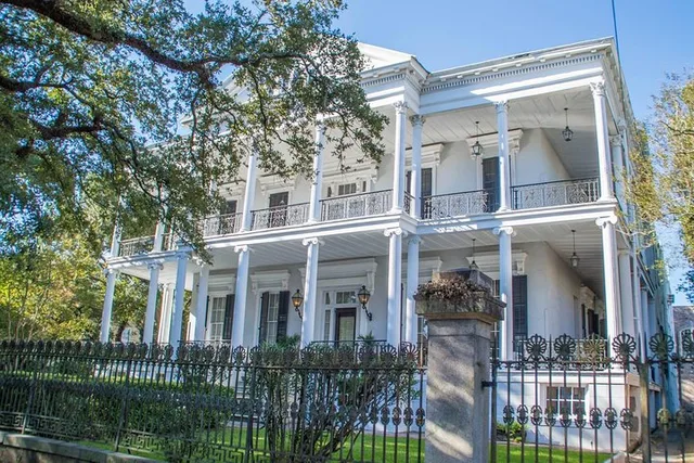 New Orleans Garden District Walking Tour - Image 2