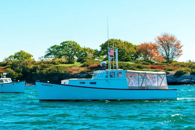 Portland Lobster Boat Cruise with Local Drinks 2 hr - Image 3