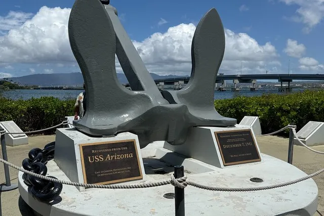 Honolulu Pearl Harbor Aviation Museum Tour 4.5 Hr - Image 3