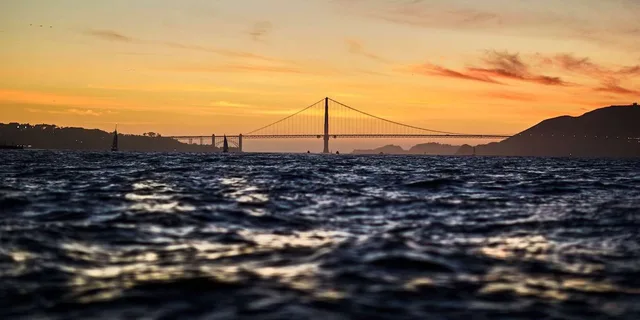 San Francisco Sunset Cruise - Image 5