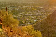 Phoenix Camelback Mountain Guided Hike thumbnail 3