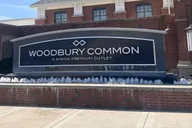 New York Private Transfer to Woodbury Common Outlets thumbnail 1