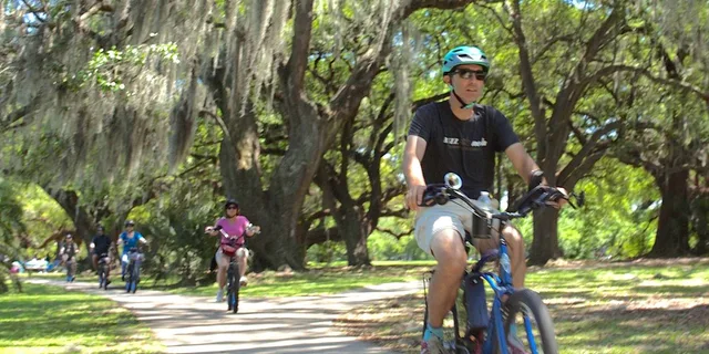 New Orleans Guided Bike Tour - Image 2