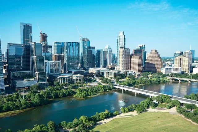 Austin Helicopter Tour Over Downtown and Lake Austin 45 min - Image 2