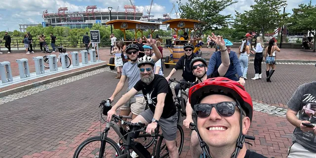 Nashville E-bike Tour of Hidden Gems - Image 3