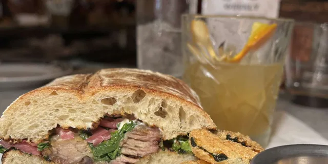 West Palm Beach Prohibition Dinner & Drinks Tour 2.5 hr - Image 3