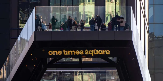 New York City Times Square Viewing Deck - Image 6