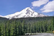 Portland Multnomah Falls and Mt. Hood Tour thumbnail 4