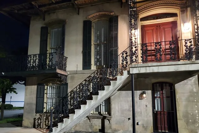 Savannah Ghost Tour with Doctor Buzzard - Image 1