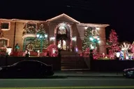 Brooklyn Christmas Lights Tour from Manhattan 4 hr thumbnail 6