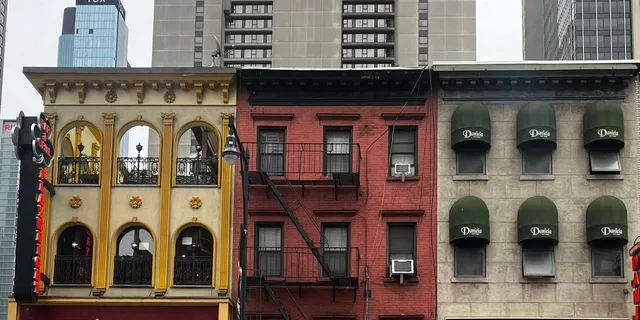 New York City Neighborhoods Tour - Image 1