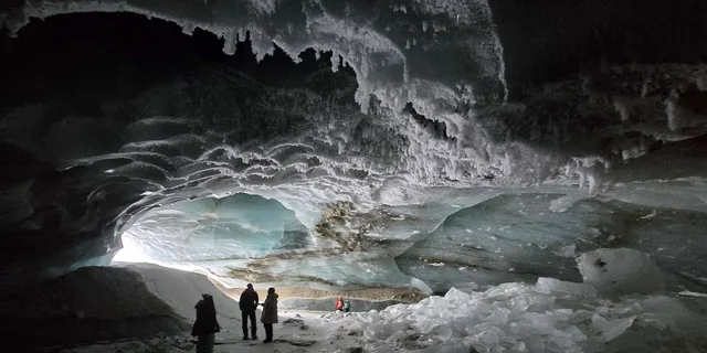 Fairbanks Snowshoe Hike to Castner Glacier Ice Cave - Image 4