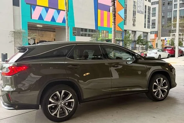 Fort Lauderdale Private SUV Transfer - Image 6