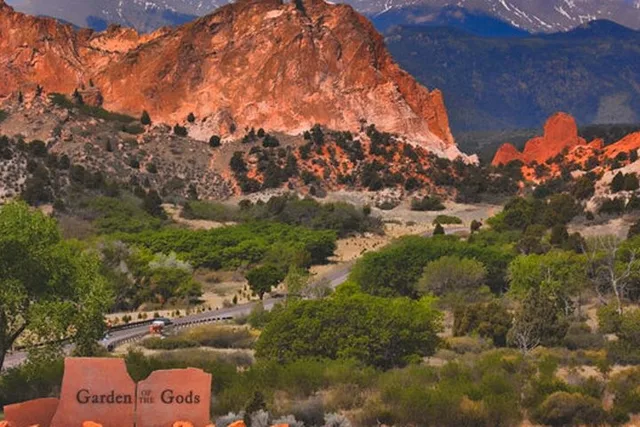 Colorado Springs Pikes Peak Bus Tour - Image 4