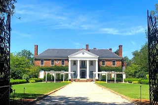 Charleston Boone Hall Plantation Tour with Transportation