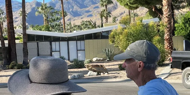 Palm Springs Walking Tour Twin Palms Private 2 hr - Image 2