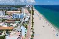 Miami Hollywood Beach Boardwalk Tour thumbnail 4