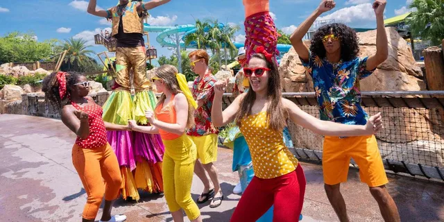 Orlando Aquatica Water Park Admission - Image 3