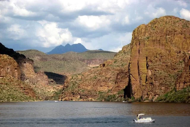 Phoenix Apache Trail Day Tour with Dolly Steamboat - Image 6
