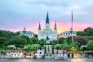 New Orleans City Tour with Drink and Souvenir thumbnail 1
