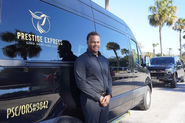 Charleston Private Limo Tour - Image 1